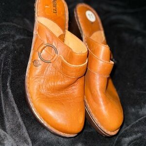 Born Brown Leather Mules with Decorative Stitching